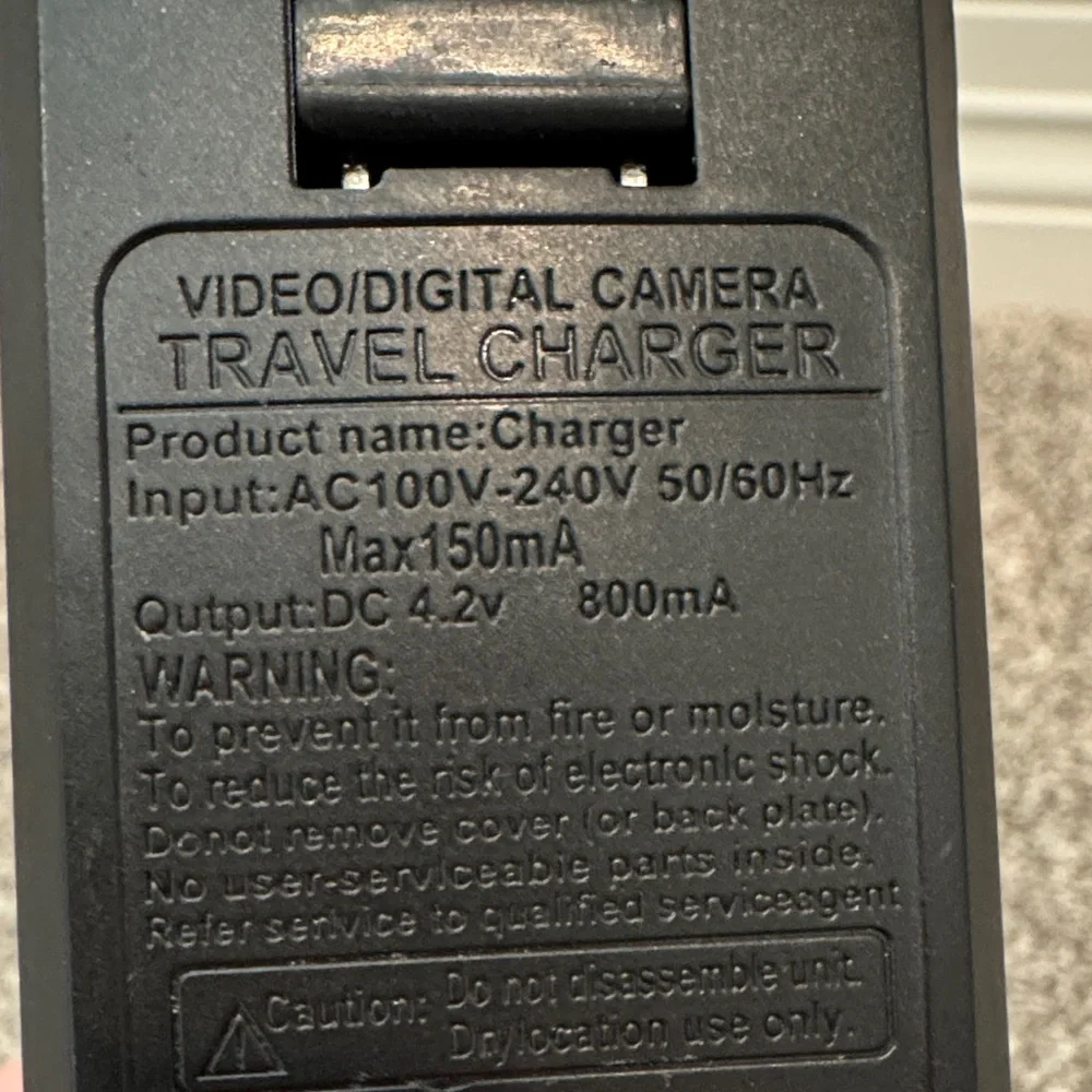 Video/Digital Camera Travel Charger Black Battery Charger Case